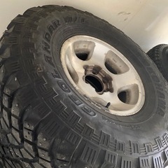 フルピン スパイクタイヤ ランクル パジェロ ハイラックス