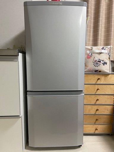 (値下げ)冷蔵庫、三菱、146L(冷蔵100L、冷凍46L)、2020年、8,000円希望