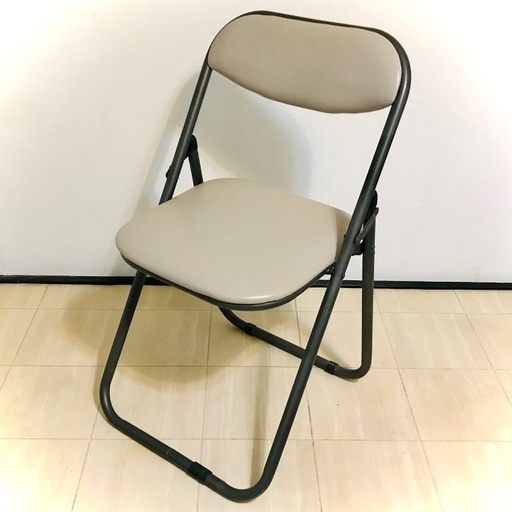 折りたたみパイプいす　美品　ベージュ