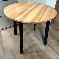 IKEA 円形テーブル
