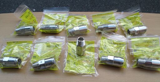 ☆日立金属 HITACHI 片ネジソケット プッシュインパクト継手接続要領 LIA 10A21・O P8 LPガス用◆10個セット・ひょうたん印