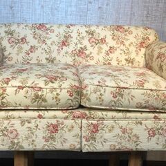 【美品】高級感漂う極上のアメリカ製ソファ　２人掛け　花柄が美しい✨　ウ221111