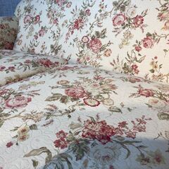 【美品】高級感漂う極上のアメリカ製ソファ　２人掛け　花柄が美しい✨　ウ221111