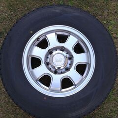SV01 195/80R15 107/105L