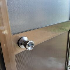 勝手口　ドア　ブロンズ　枠付き　鍵4こ　美品