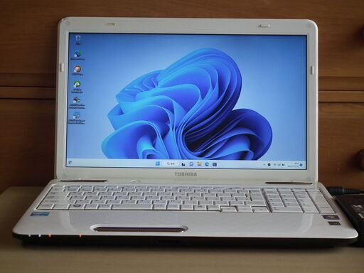 【SSD240GB搭載WIN11Home64bit 東芝 Satellite T451/46DW Core-i5/ﾒﾓﾘ4GB/Office365】