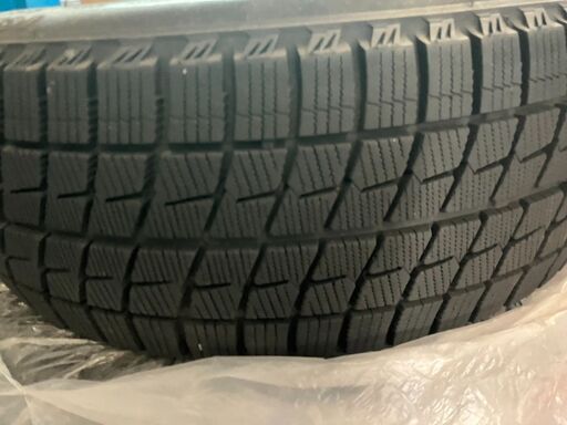 緊急値下げしました！！冬用タイヤ　ブリヂストン　アイスパートナー　215/45Ｒ17　4本　￥13,000　ほぼ新品