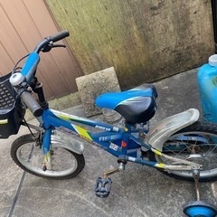 値引　自転車16インチ　後輪パンク