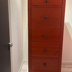 IKEA　美品キャビネット　赤　ヘムネス B