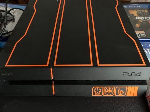 PS4（CUH-1200B, 1TB, Call of duty model)、コントローラー、カセット複数