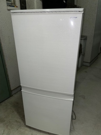 2018年製美品SHARP★シャープ137L冷蔵庫冷凍庫