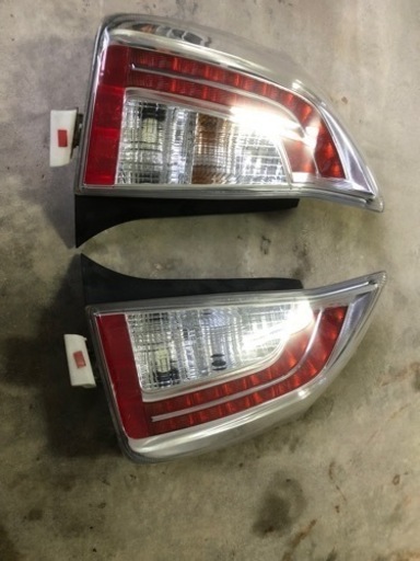 30プリウス 後期テール週末限定値下げ❗️