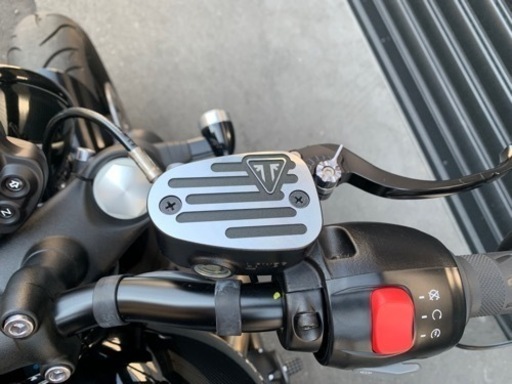 TRIUMPH Bonneville Bobber トライアンフボンネビルボバー - バイク 