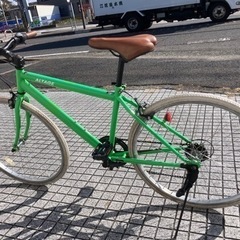 クロスバイク】外装6段変速付 26インチホワイトタイヤ使用 若林自転車