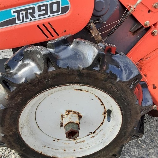 ♬ クボタ・ライトミドル耕運機 TR90 作動未確認