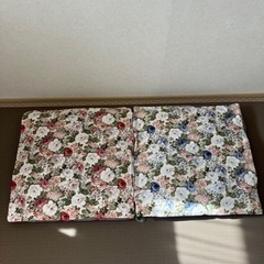 座布団2枚　花柄カバー付き【お取引完了】