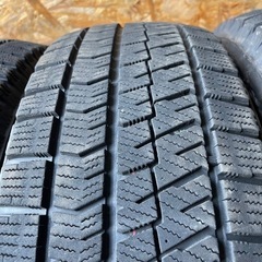 バリ山　BRIDGESTONE ブリヂストン　ブリジストン　VRX2 215/65R16 スタッドレス タイヤ　2017年製　16インチ