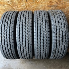 極上タイヤ　YOKOHAMA ヨコハマ　IG91 195/80R15 107/105L LT スタッドレス タイヤ　2019年製　15インチ