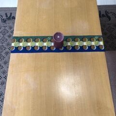 ローテーブル　伸縮式　長さ120〜180cmになります。