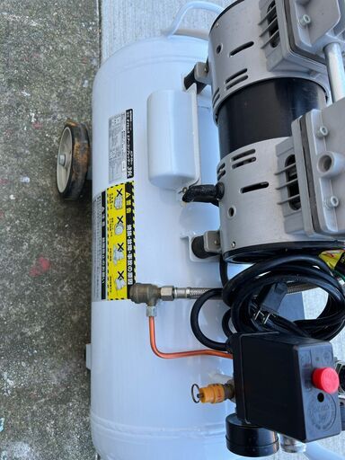 TAKAGI オイルレスエアーコンプレッサーACP-39SLA 中古品