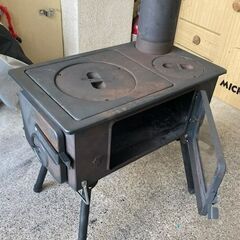 CAPTAIN STAG KAMADO 薪ストーブ