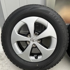 プリウス30系　スタッドレスタイヤ