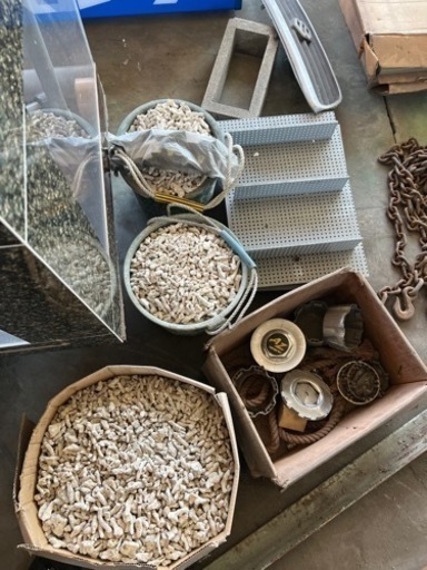 各種備品付き 水槽 いけす 横1500 奥700 高700 引き取り限定 150cm