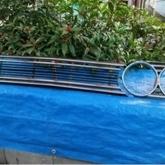 お引き取り先決まりました】ブルーバード510 フロントグリル 及び