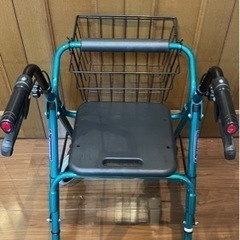 四輪歩行器　(KW20)カワムラサイクル