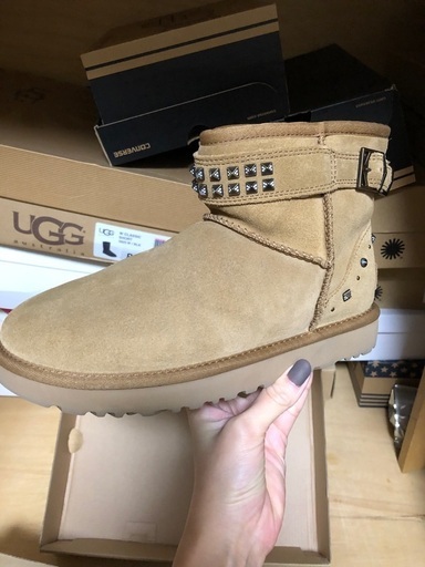 UGG ハワイ購入 ブーツ スワロフスキー - ブーツ