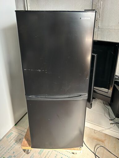 高年式! IRIS OHYAMA アイリスオーヤマ 冷蔵庫 IRSD-14A-B 2021年製 2ドア 黒 ブラック