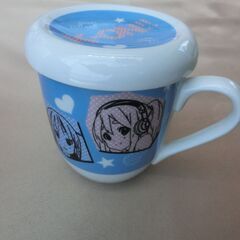 けいおんマグカップ　【未使用品】　茶こし付き