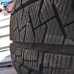 スタッドレスタイヤアルミ付  185/65-15  PCD100×4穴とても綺麗です