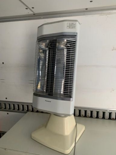 ダイキン DAIKIN ERFT11KS [遠赤外線ストーブ セラムヒート] - 季節