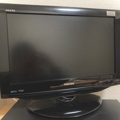 TOSHIBA   REGZA 液晶カラーテレビ　19RE1S