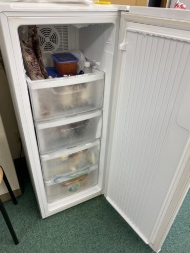 2022最新のスタイル 冷凍庫　ハイアール136Ｌ　配送相談下さい。 冷蔵庫