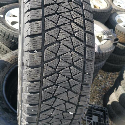 値下げしました】スタッドレスタイヤ 225/65R17