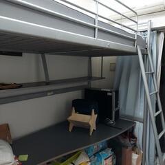 IKEA　デスク付きロフトベット