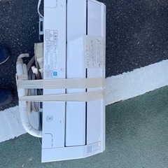 富士通 おもに14畳用 ルームエアコン AS-R40J-W 2020年製 直接お渡し