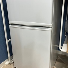 小型2ドア冷蔵庫