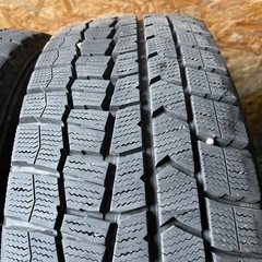 極上タイヤ　DUNLOP ダンロップ　WM02 215/60R17 スタッドレス タイヤ　2017年製　17インチ