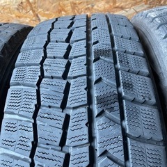 極上タイヤ　DUNLOP ダンロップ　WM02 215/60R17 スタッドレス タイヤ　2017年製　17インチ