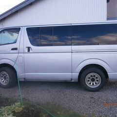 ハイエース　中古タイヤ・アルミホイール　205/70/R15 2017年11週製造