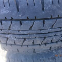 ハイエース　中古タイヤ・アルミホイール　205/70/R15 2017年11週製造