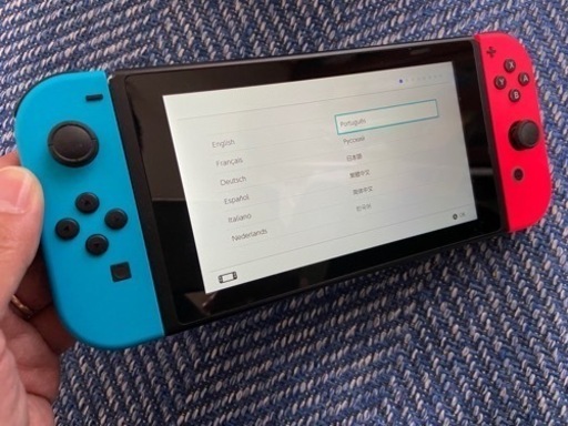 任天堂switch本体【値引き可能】