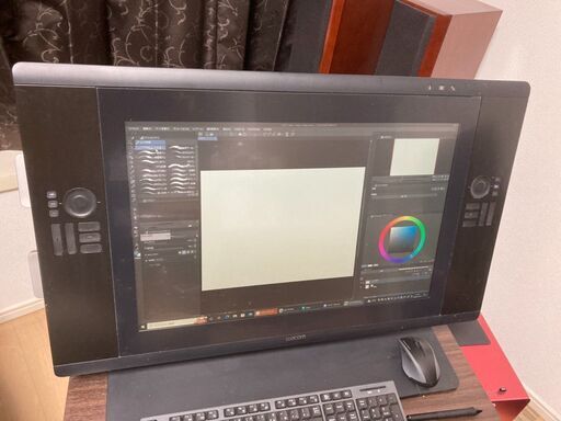 Wacom　液晶ペンタブレット Cintiq 24HD DTK-2400