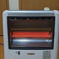 お値下げしました🎵KOIZUMI　加湿機能付き電気ストーブ