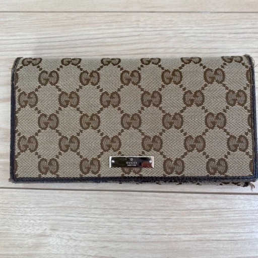 中古GUCCI長財布