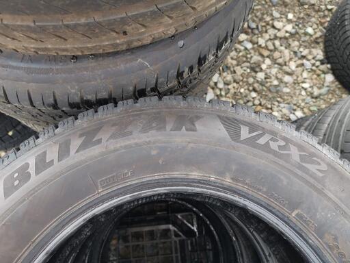 ☑️値下げしました205/65R15----BS　スタッドレスタイヤ4本セット　2017年製造