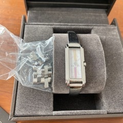 値下げしました》GUCCI 時計 レディース①